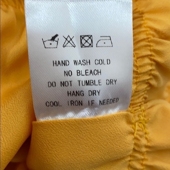 L’Academie Salta top in Yellow Meadow Medium - Picture 6 of 7